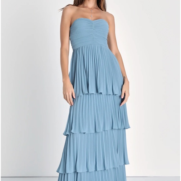 Lulu's Tiered Maxi Dress - Picture 1 of 2